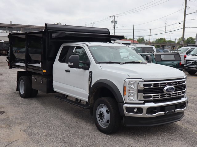 2025 Ford F-550 Super Duty Chassis Cab