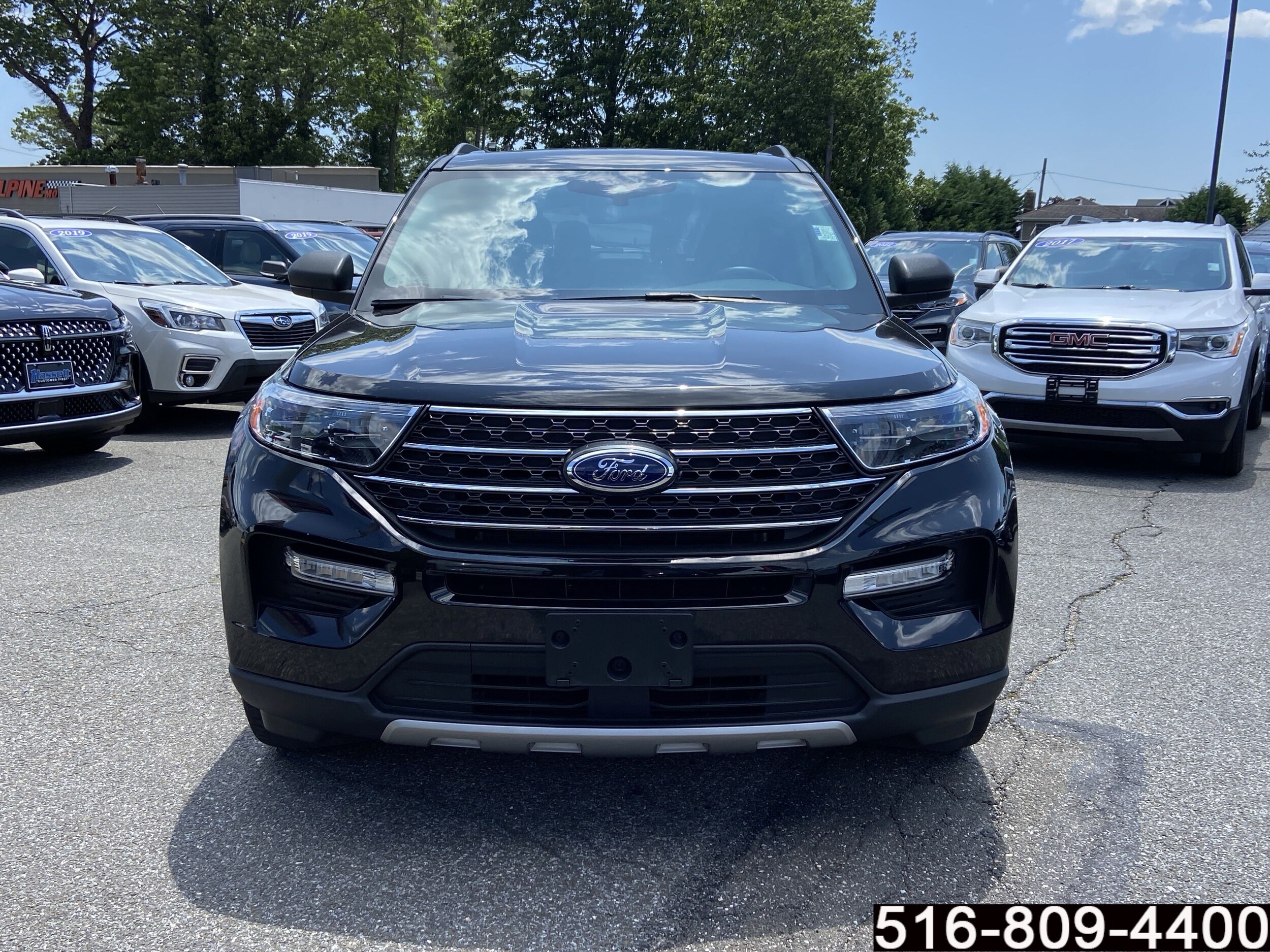 2022 Ford Explorer XLT photo 2