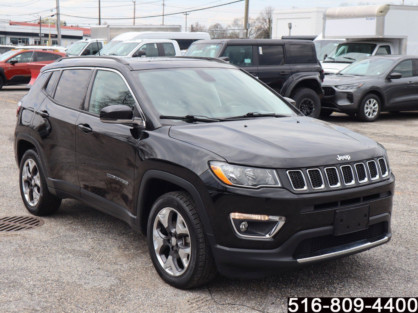 Used 2018 Jeep Compass Limited with VIN 3C4NJDCB9JT307596 for sale in Wantagh, NY