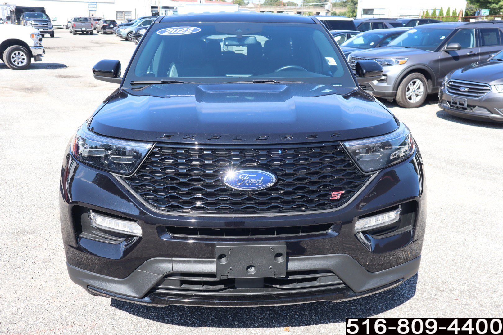 2022 Ford Explorer ST photo 2