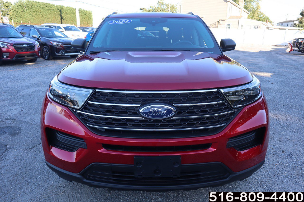 2024 Ford Explorer XLT photo 3