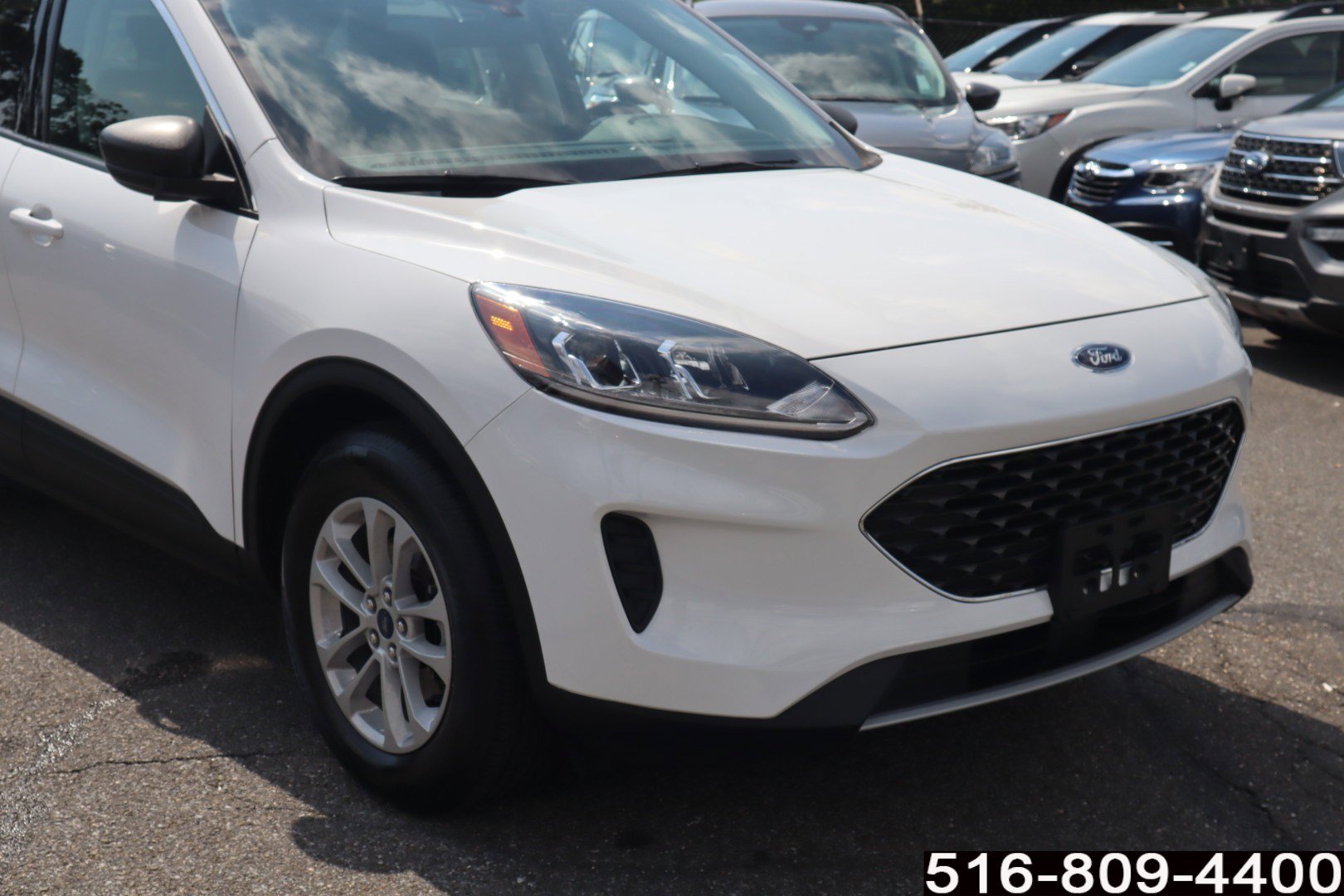 2022 Ford Escape SE photo 3