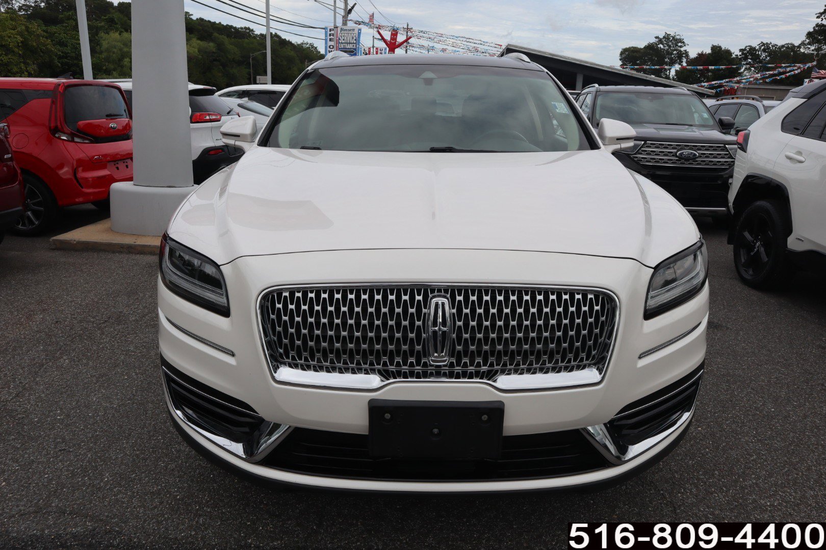 2019 Lincoln Nautilus Select photo 3