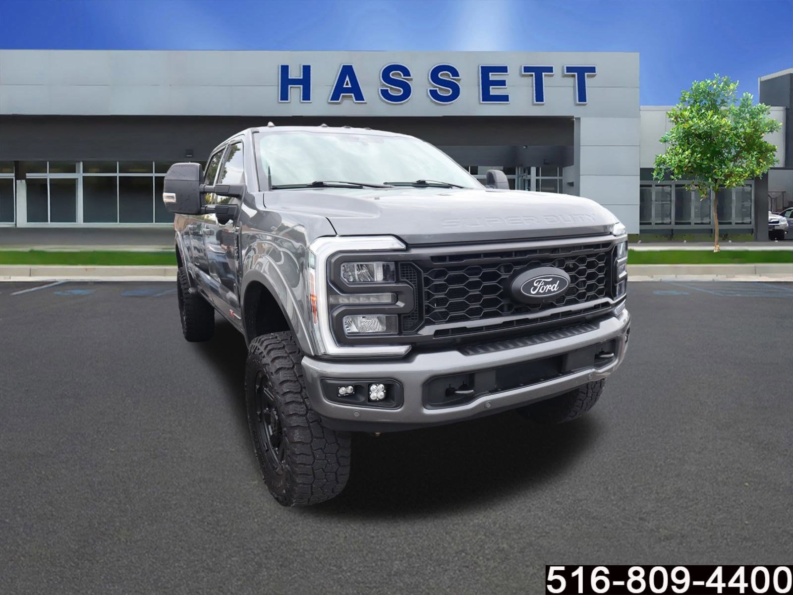 2024 Ford F-350 Super Duty Lariat's photo