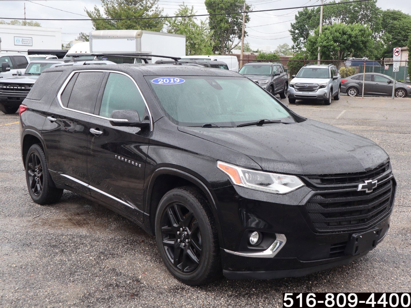 Used 2019 Chevrolet Traverse Premier with VIN 1GNEVKKWXKJ208413 for sale in Wantagh, NY