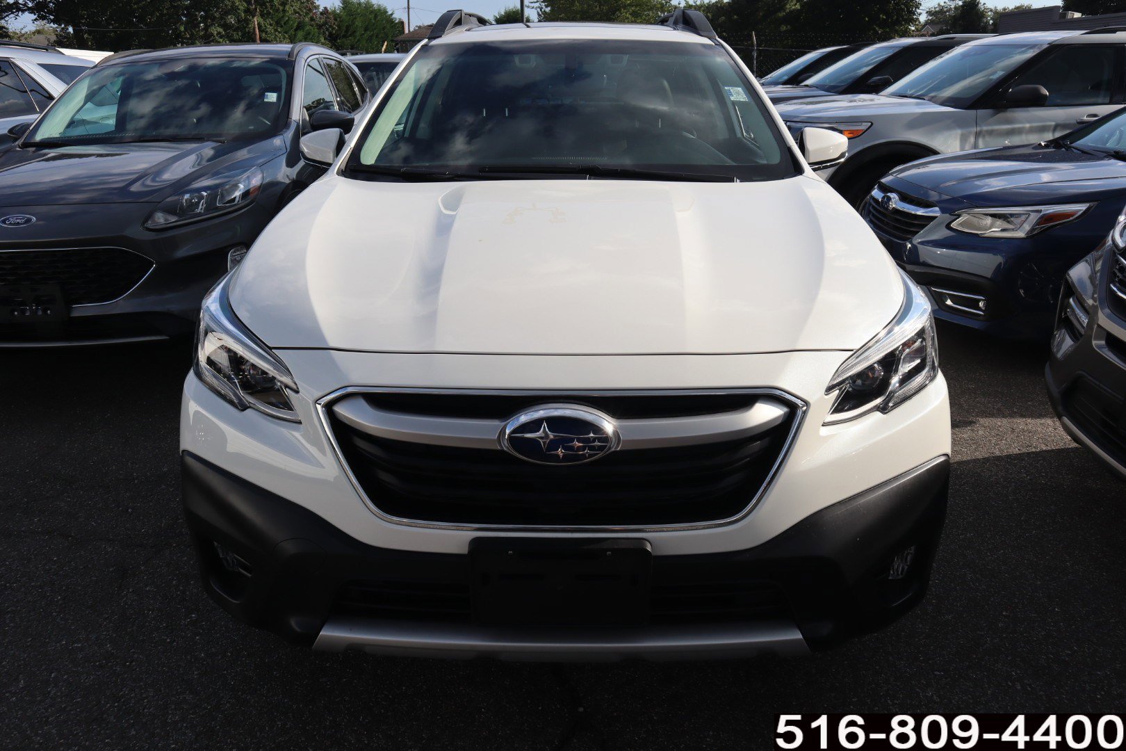 2022 Subaru Outback Limited photo 2