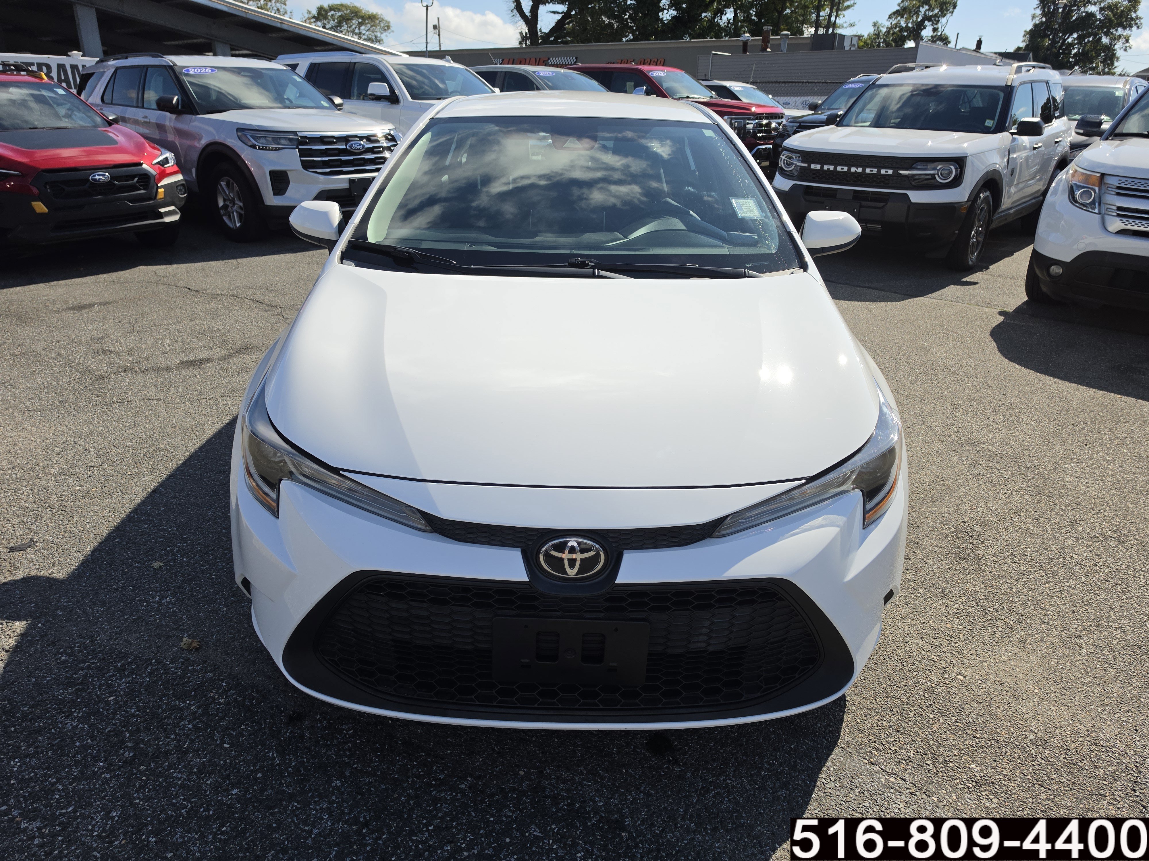 Used 2020 Toyota Corolla LE with VIN 5YFEPRAE8LP074812 for sale in Wantagh, NY