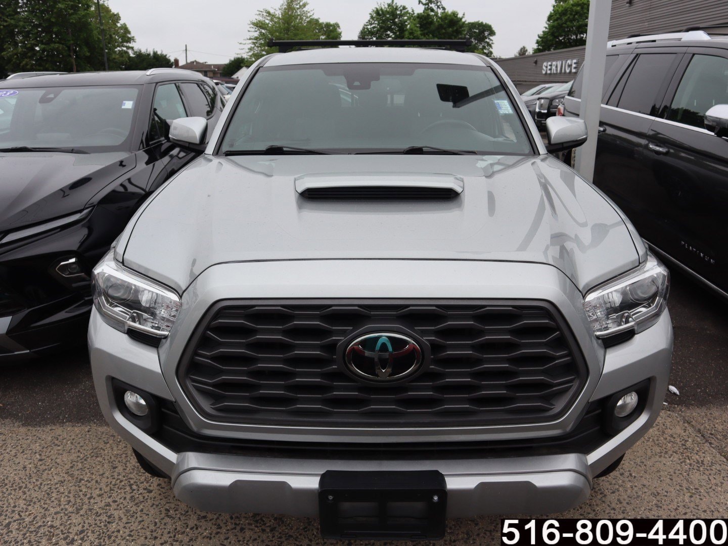 Used 2022 Toyota Tacoma TRD Sport with VIN 3TMDZ5BN6NM129720 for sale in Wantagh, NY