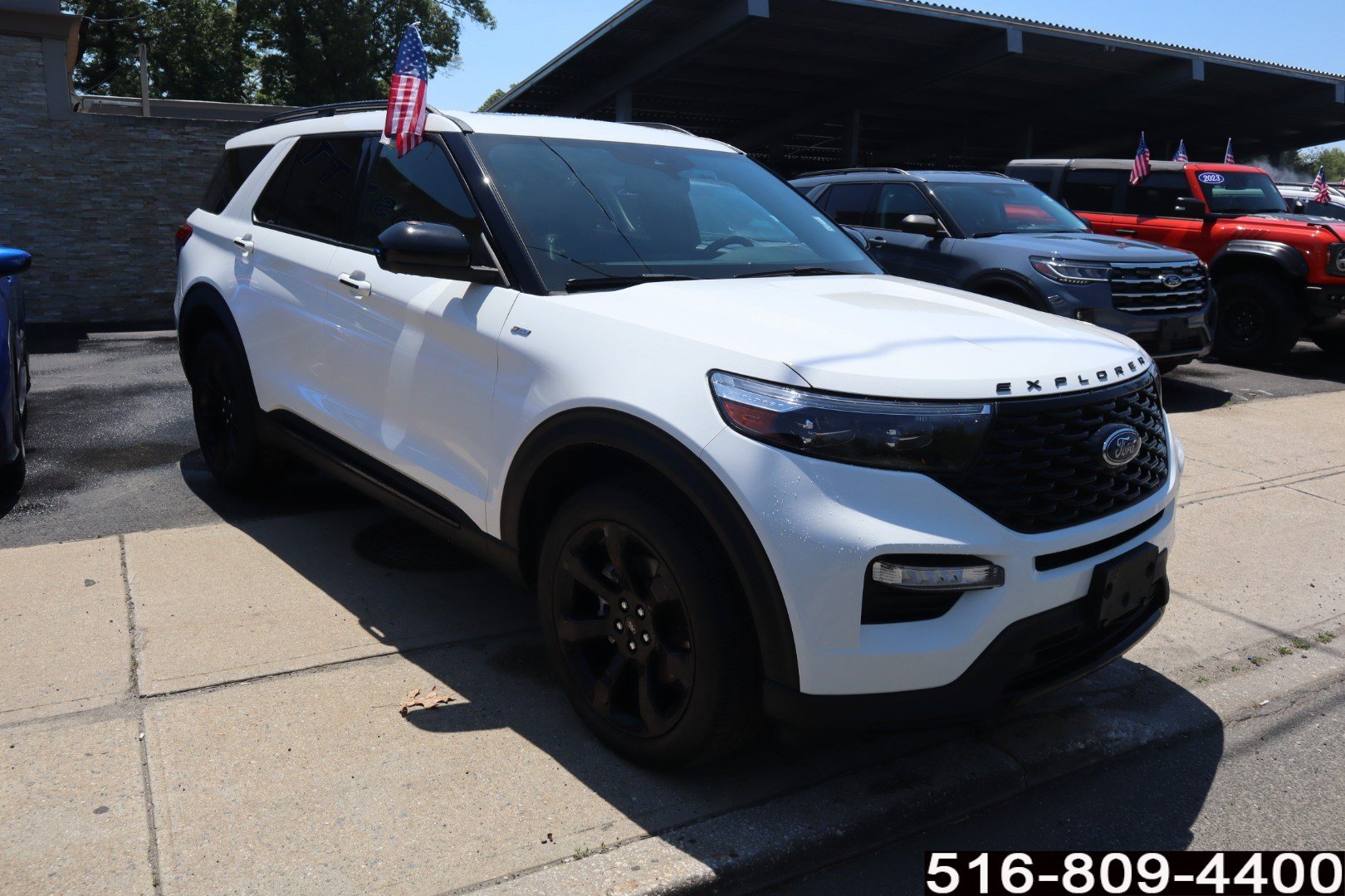 2023 Ford Explorer ST-LINE 4WD's photo