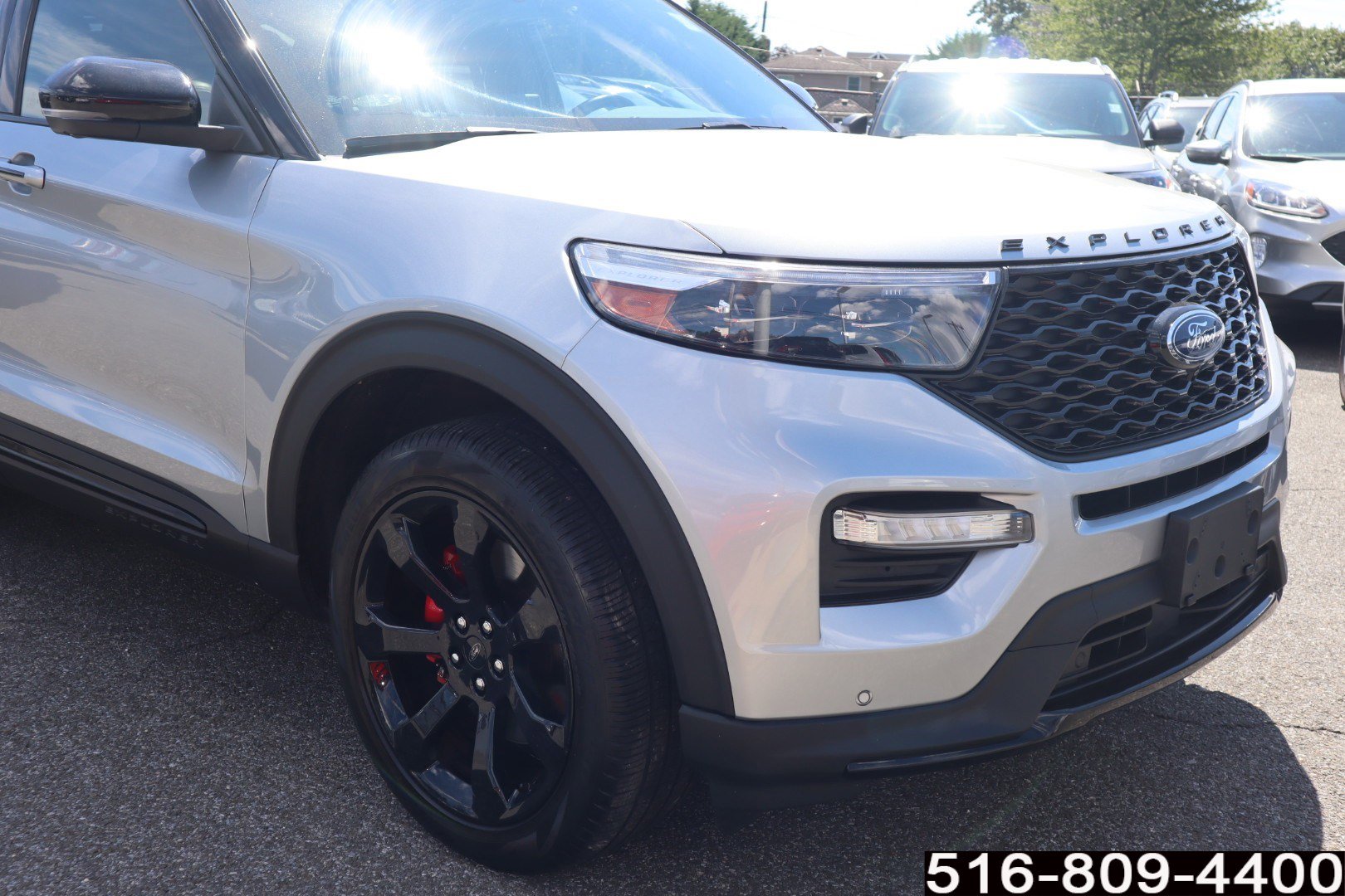 2022 Ford Explorer ST photo 3