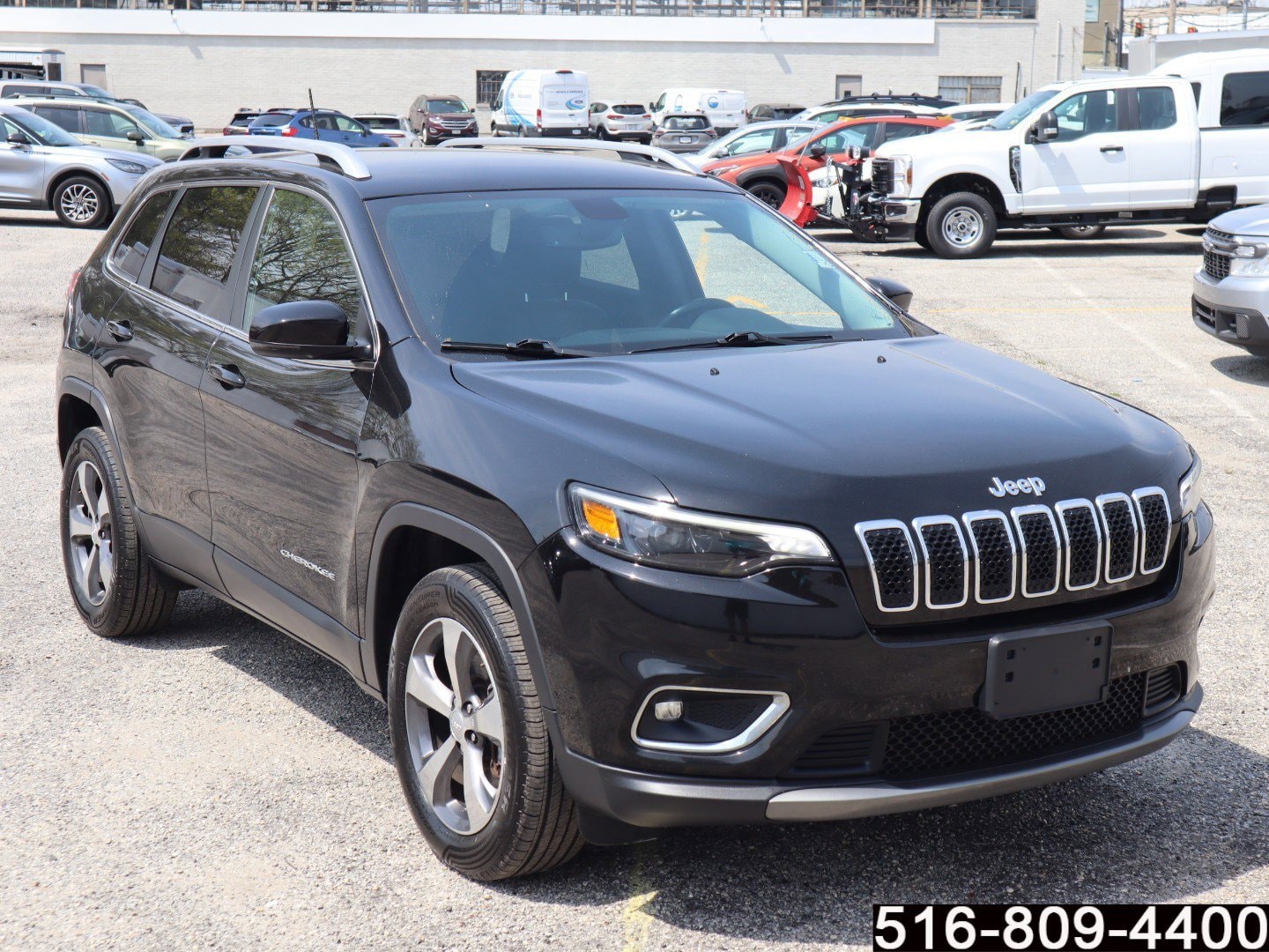 Used 2020 Jeep Cherokee Limited with VIN 1C4PJMDX0LD559541 for sale in Wantagh, NY