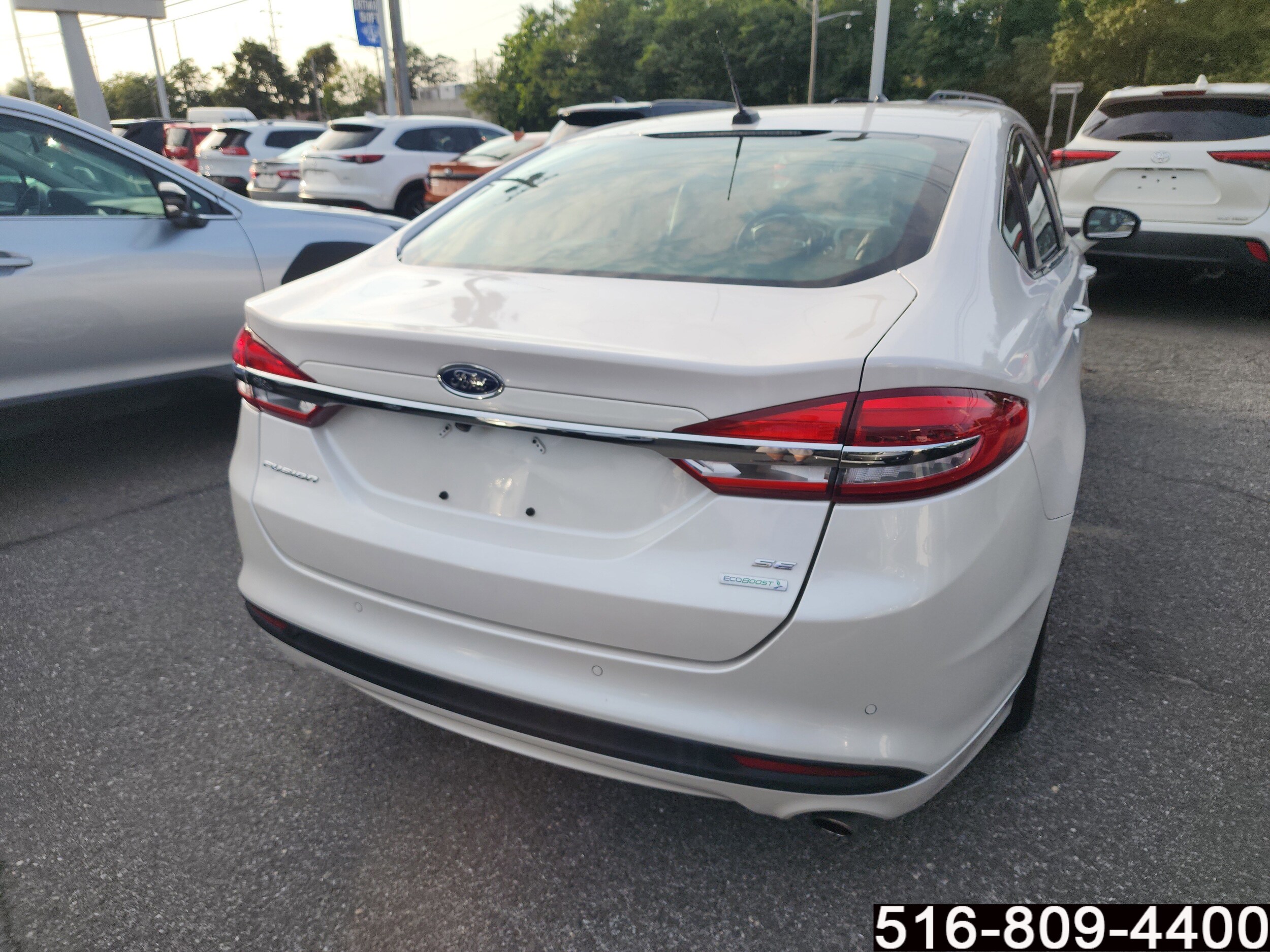 2018 Ford Fusion SE photo 3