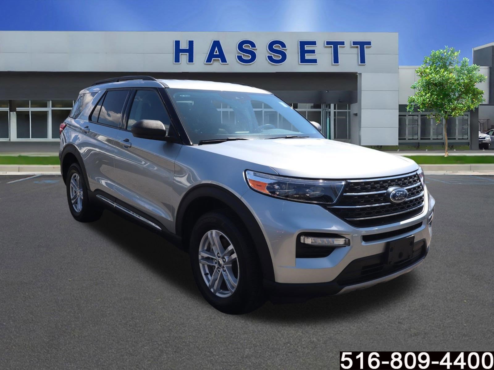 2024 Ford Explorer XLT 4WD's photo