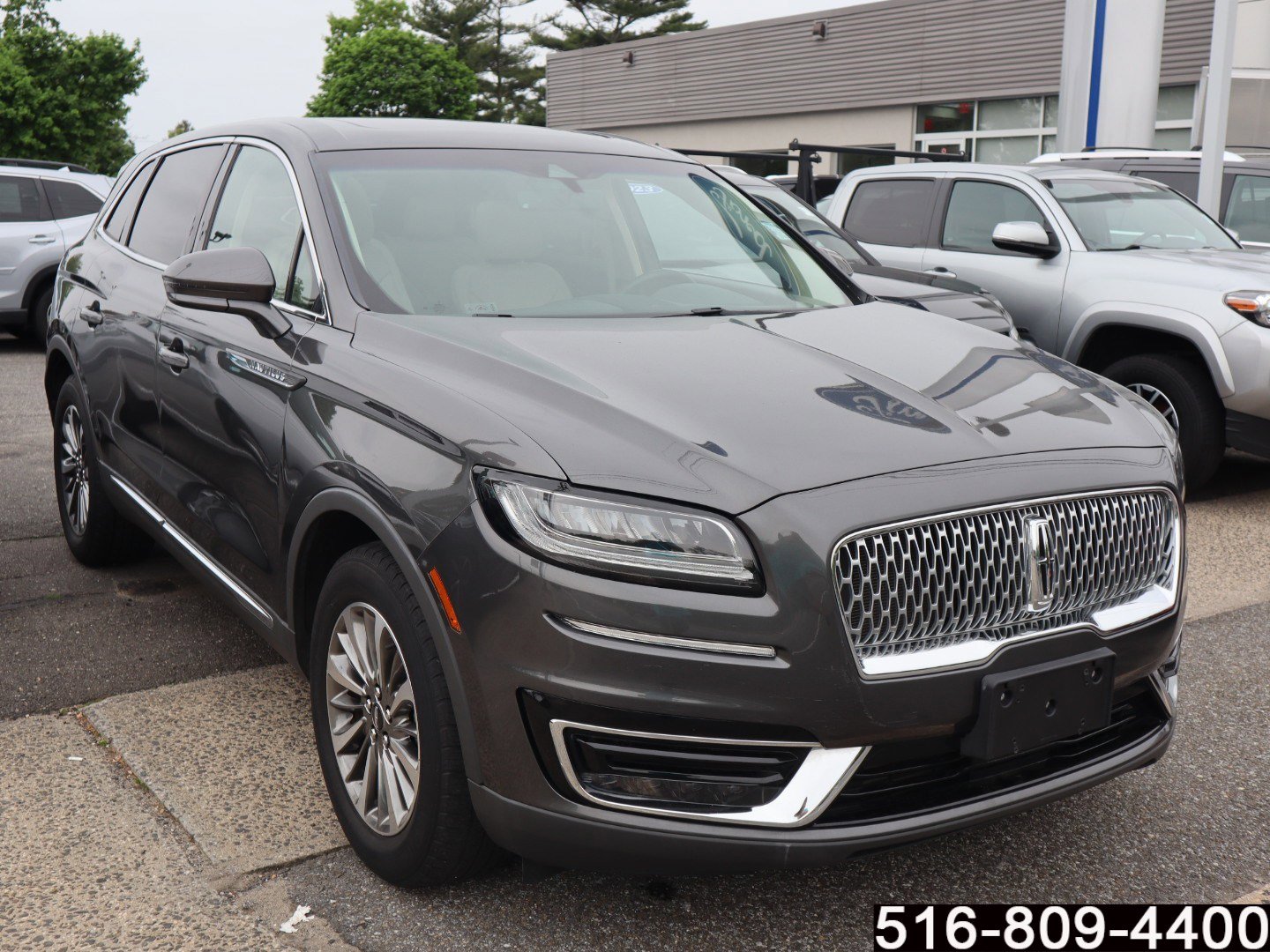 Used 2019 Lincoln Nautilus Select with VIN 2LMPJ8K97KBL52905 for sale in Wantagh, NY
