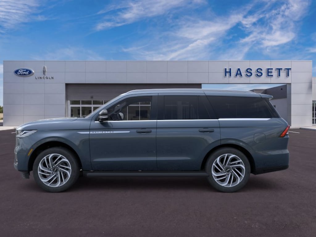 New 2026 Lincoln Navigator Premiere SUV