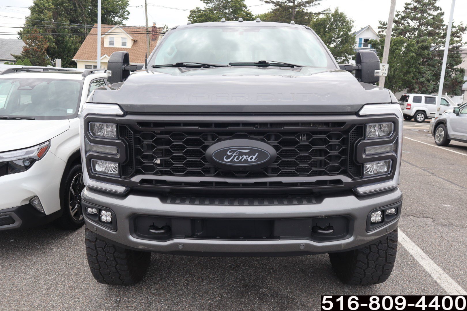2024 Ford F-350 Lariat photo 2