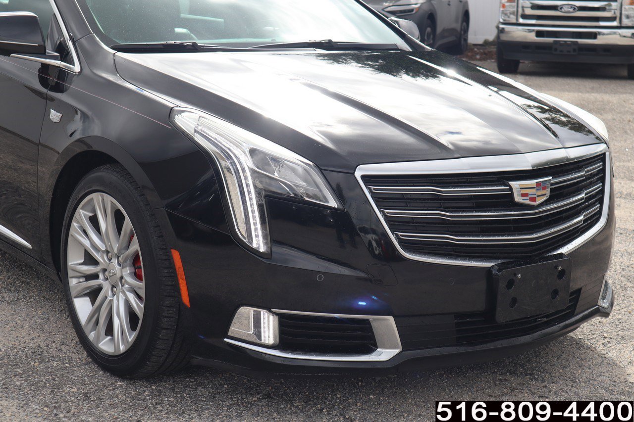 Used 2018 Cadillac XTS Luxury with VIN 2G61N5S3XJ9172380 for sale in Wantagh, NY