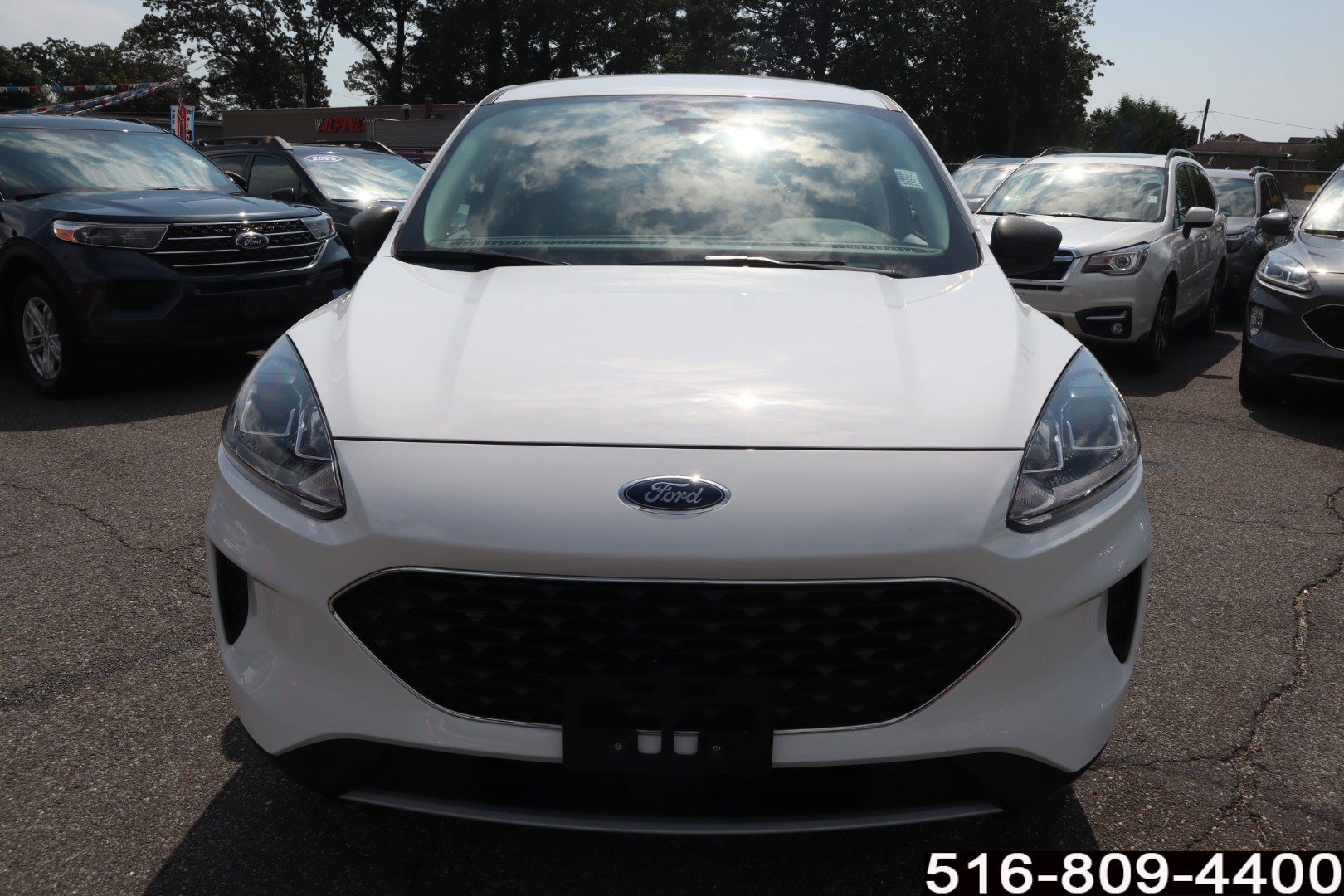 2022 Ford Escape SE photo 2
