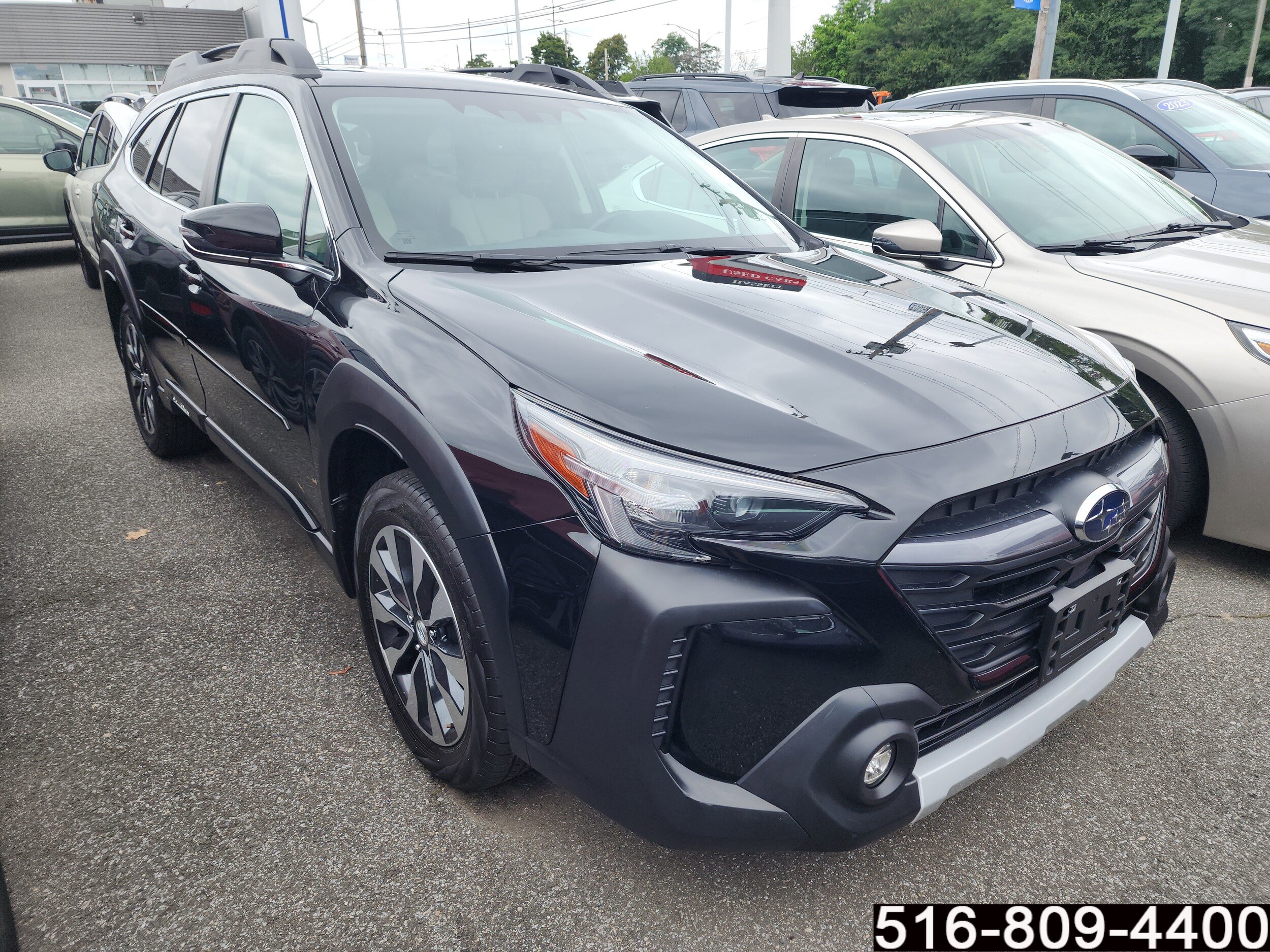 2023 Subaru Outback Limited photo 2