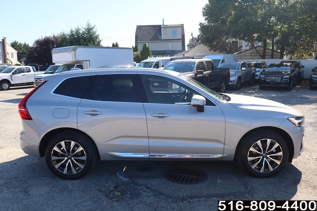 Used 2023 Volvo XC60 Plus Bright Theme B5 AWD Plus Bright Theme