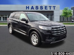 Used 2025 Ford Explorer Active Active 4WD in New York w/ only one previous owner