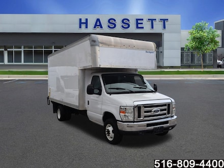 2015 Ford Econoline Commercial Cutaway BOX Truck 14 ENCLOSED BOX W/ HYDRAULIC LIFT E-450 Super Duty 158 DRW