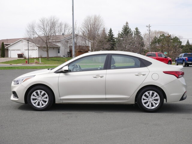 Used 2020 Hyundai Accent SE with VIN 3KPC24A69LE107934 for sale in Hastings, Minnesota