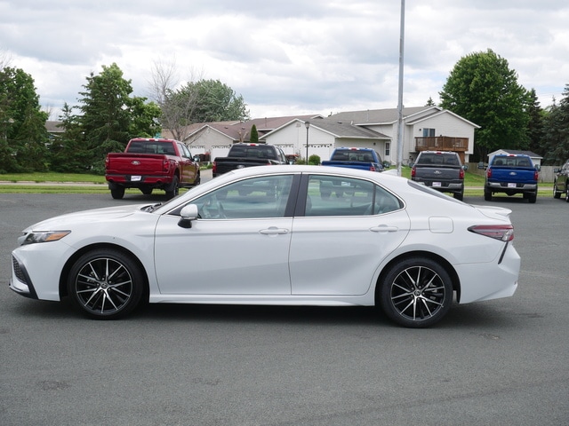 Used 2023 Toyota Camry SE with VIN 4T1G11AK4PU153593 for sale in Hastings, Minnesota