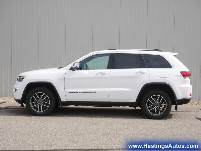 Used 2022 Jeep Grand Cherokee WK Limited with VIN 1C4RJFBG2NC120888 for sale in Hastings, Minnesota