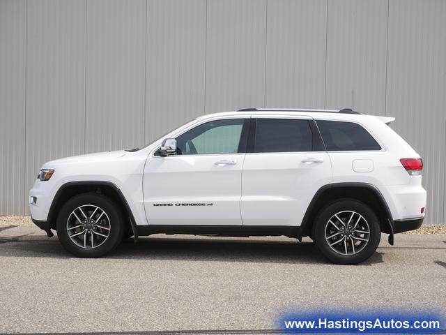 Used 2022 Jeep Grand Cherokee WK Limited with VIN 1C4RJFBG2NC120888 for sale in Hastings, MN