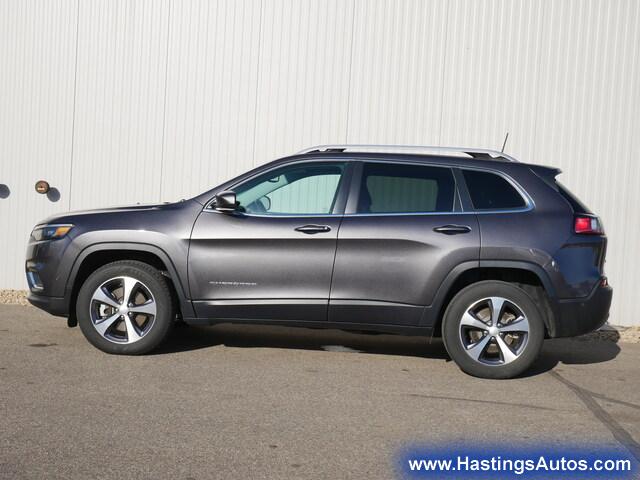 Used 2021 Jeep Cherokee Limited with VIN 1C4PJMDX0MD163286 for sale in Hastings, Minnesota