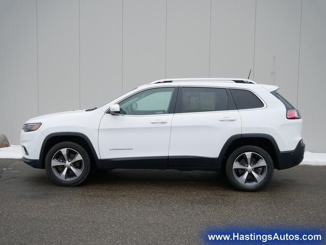 Used 2019 Jeep Cherokee Limited with VIN 1C4PJMDN4KD179969 for sale in Hastings, Minnesota