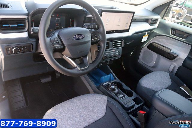 2025 Ford Maverick XLT - Photo 11