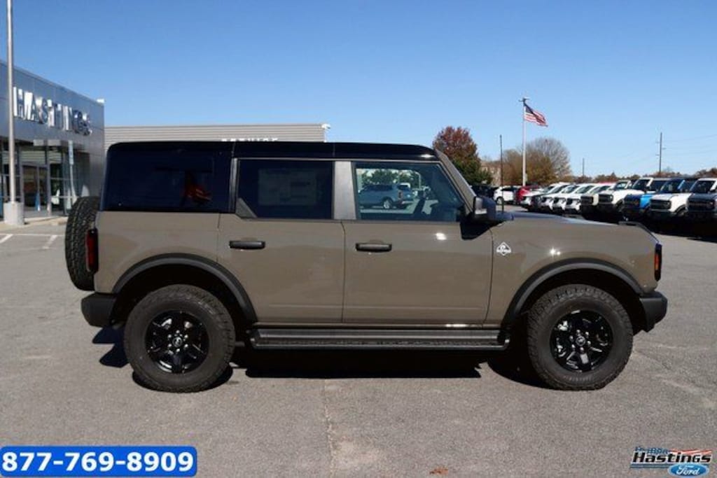 New 2025 Ford Bronco Outer Banks SUV