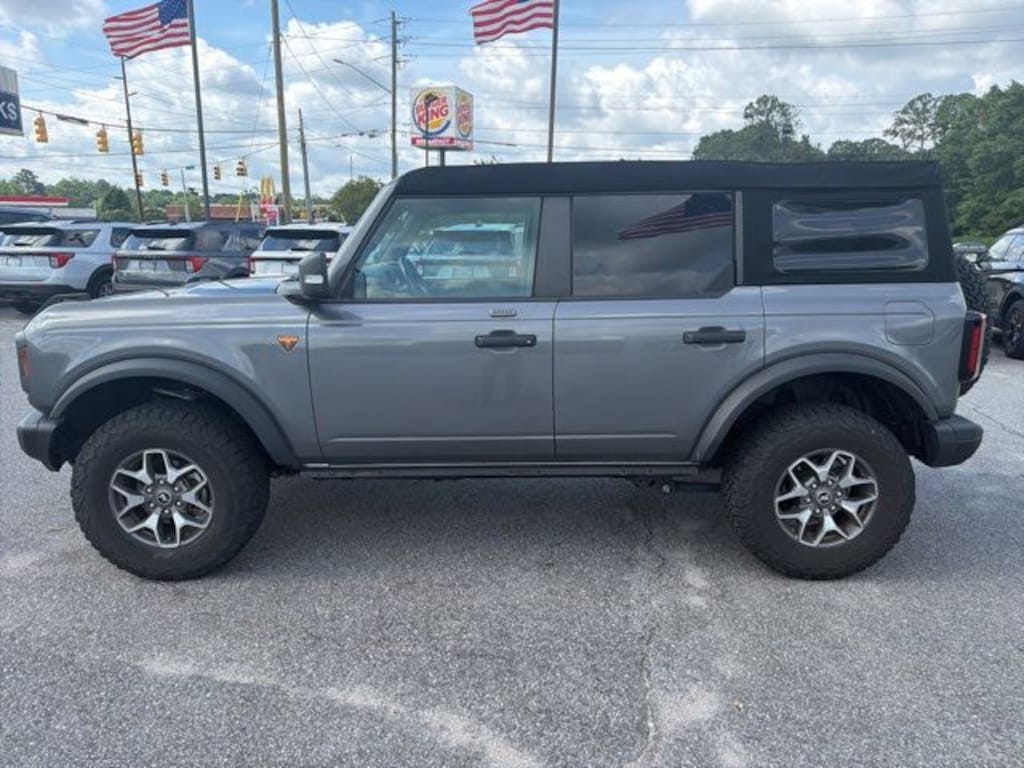 Used 2023 Ford Bronco Badlands SUV