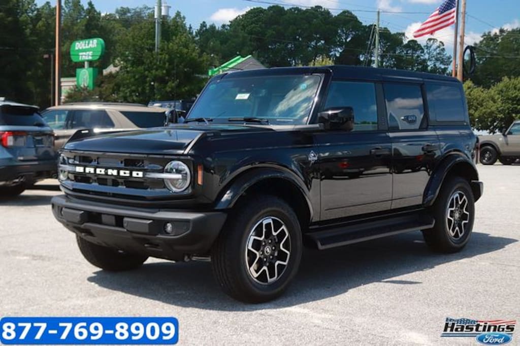 New 2026 Ford Bronco Outer Banks SUV