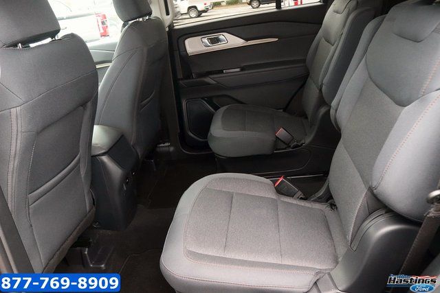 2026 Ford Explorer Active - Photo 13