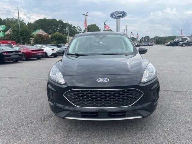 Used 2021 Ford Escape SE with VIN 1FMCU9G67MUA17596 for sale in Greenville, NC