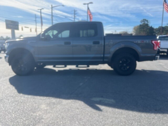 2015 Ford F-150 XLT photo 4