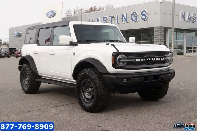 2024 Ford Bronco 4-Door Outer Banks's photo