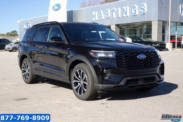 2026 Ford Explorer ST-LINE's photo