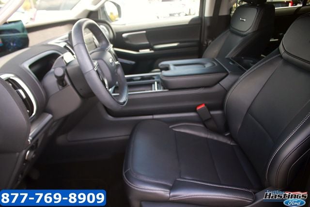 2025 Ford Expedition Platinum - Photo 13