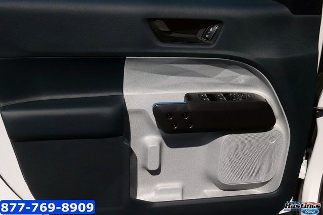 2025 Ford Maverick XLT - Photo 9