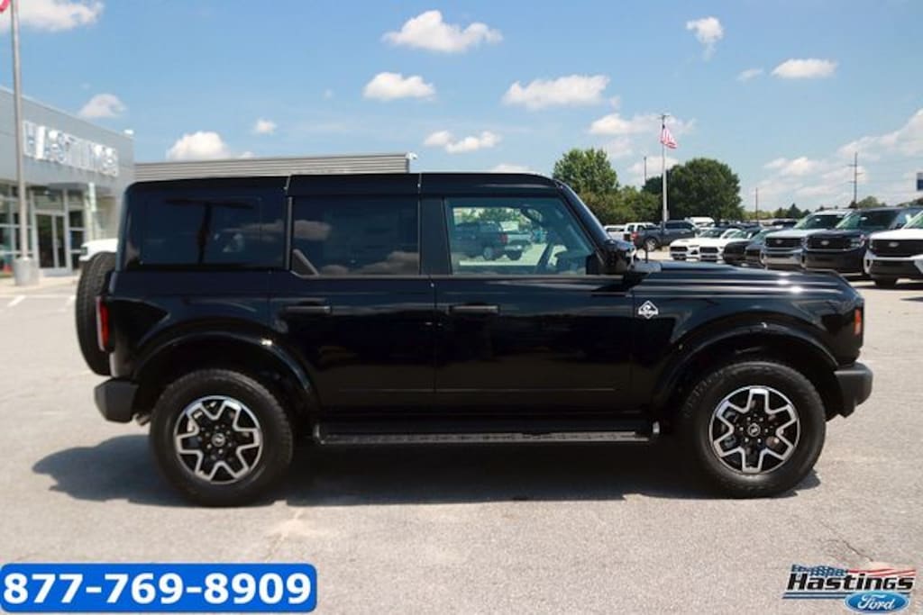 New 2026 Ford Bronco Outer Banks SUV