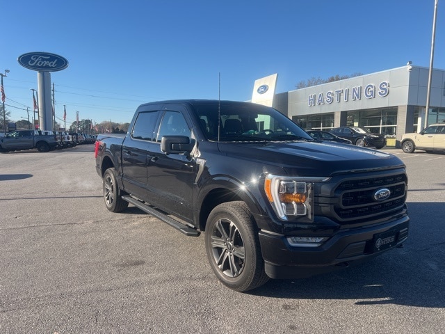 2023 Ford F-150 XLT's photo