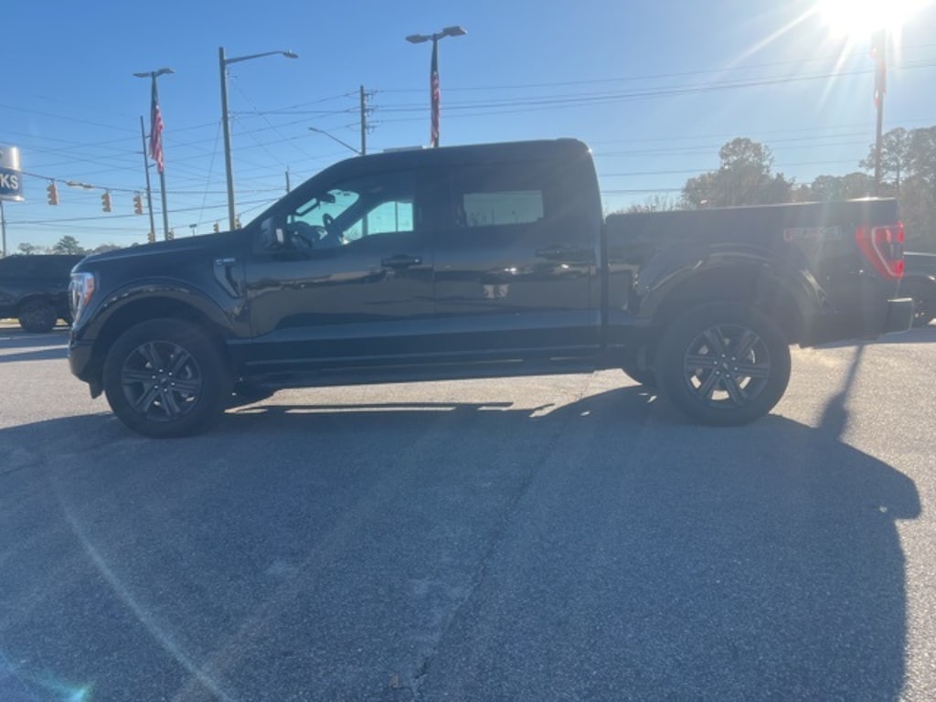 Used 2023 Ford F-150 XLT Truck SuperCrew Cab