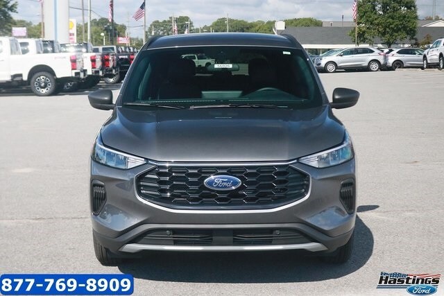 2025 Ford Escape ST-Line photo 2