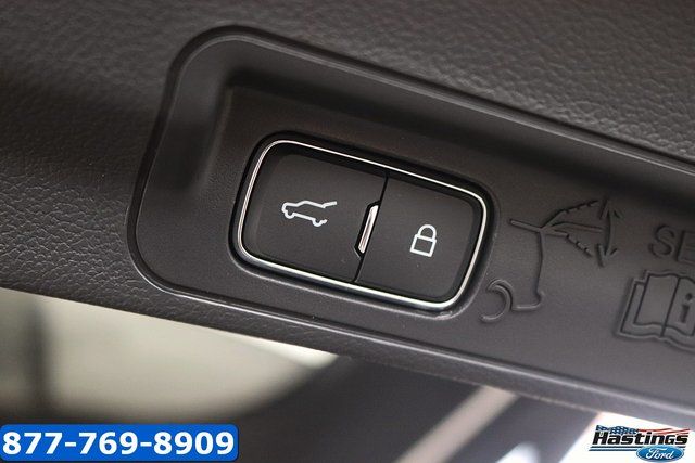 2026 Ford Explorer Tremor - Photo 17