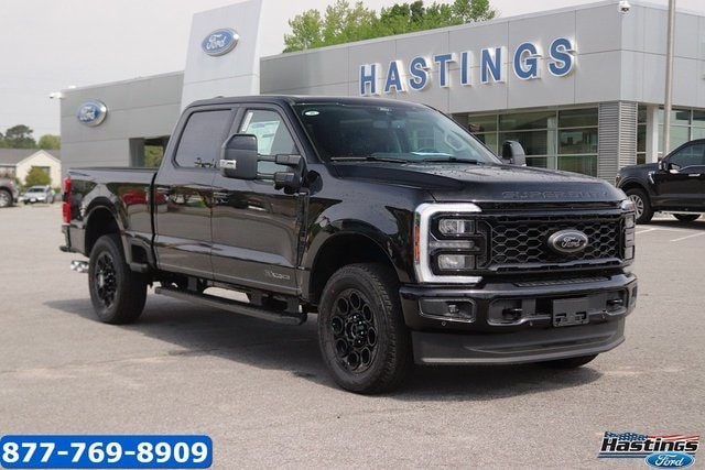 2025 Ford F-250 Super Duty Lariat's photo