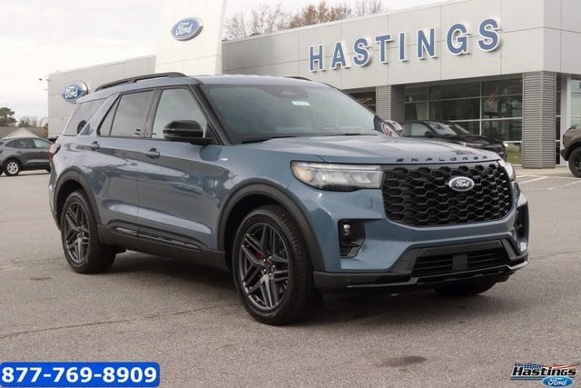2026 Ford Explorer ST-LINE's photo